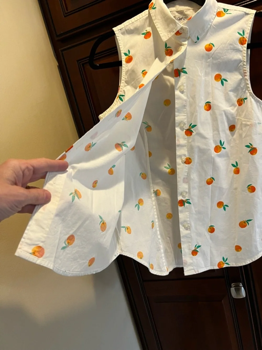 J Crew Factory Sleeveless Poplin Shirt in Signature Fit - S - Picture 3 of 6